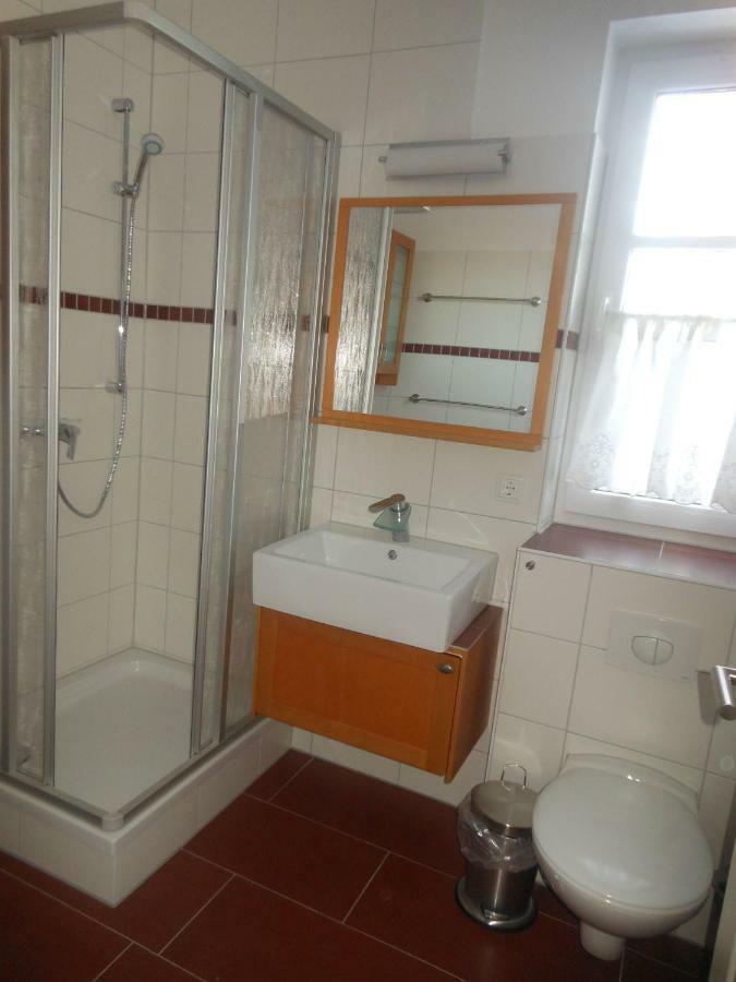 Fewo 2 Ferienwohnung Waren Mueritz - Haus Buchen Am Tiefwarensee - 2 Zi Exterior foto